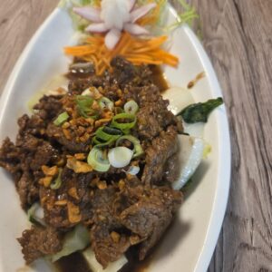 Phad Kratiam phrik thai *